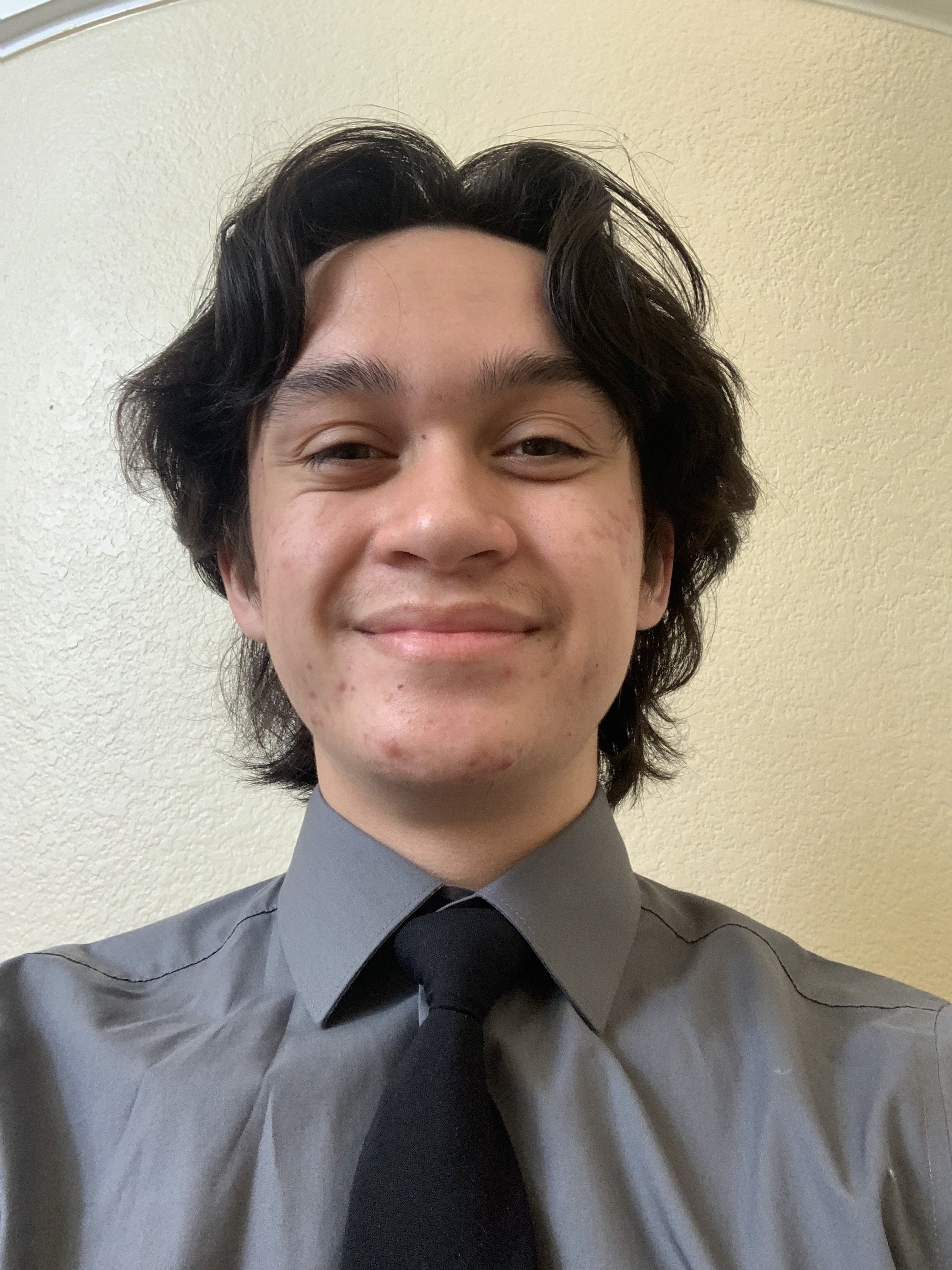 Tukli kokrak uchlari bolgan qizlar